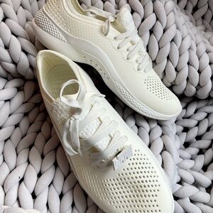 Never wWorn Cream White Crocs Slip-On Sneakers, size 11